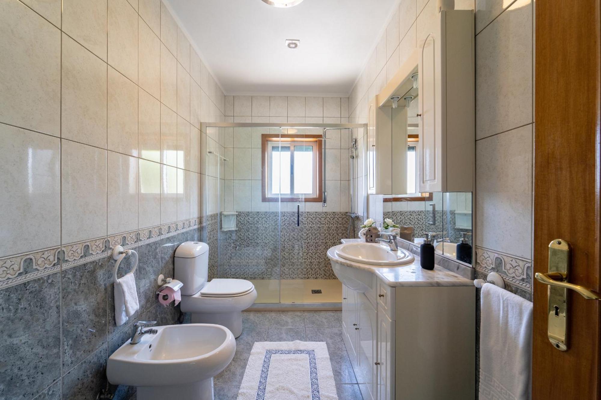 Gondomar Guimaraes - Moradia V3 Com Piscina Natural By House And People Eksteriør billede
